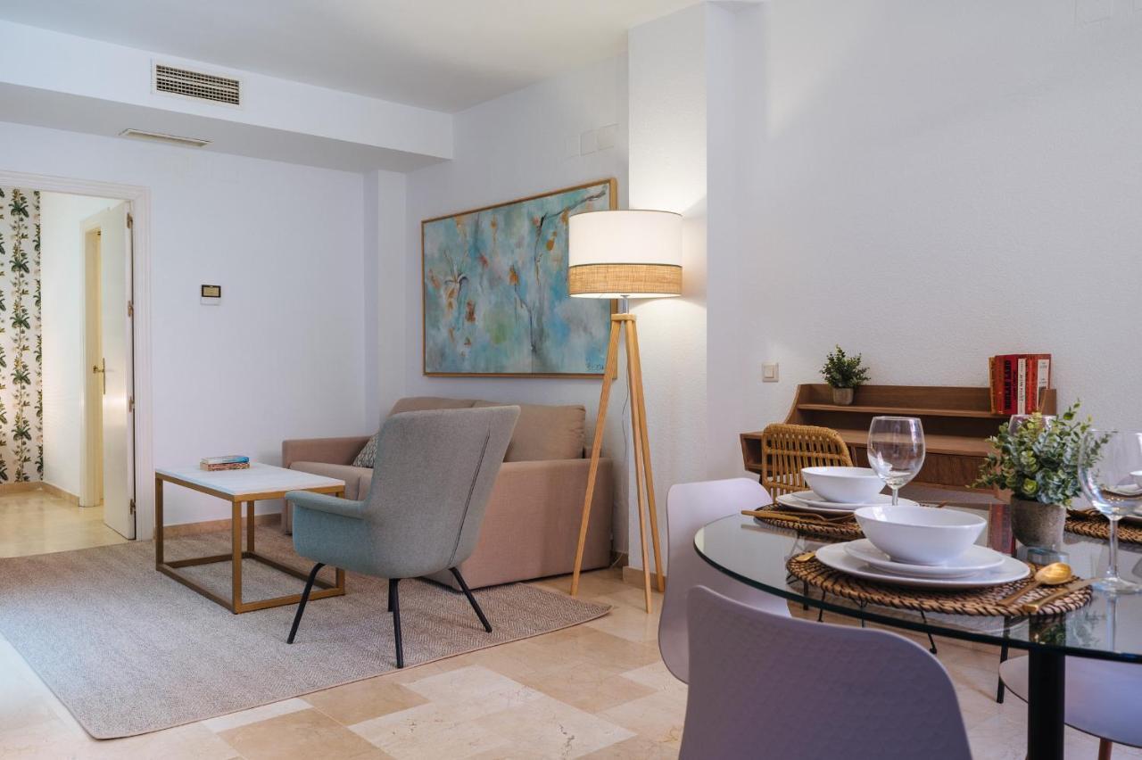 Lirio Suite Apartment - Private Parking Included Seville Exterior photo