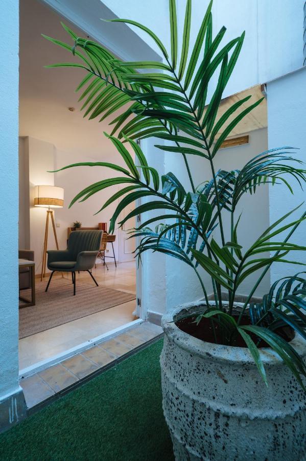 Lirio Suite Apartment - Private Parking Included Seville Exterior photo